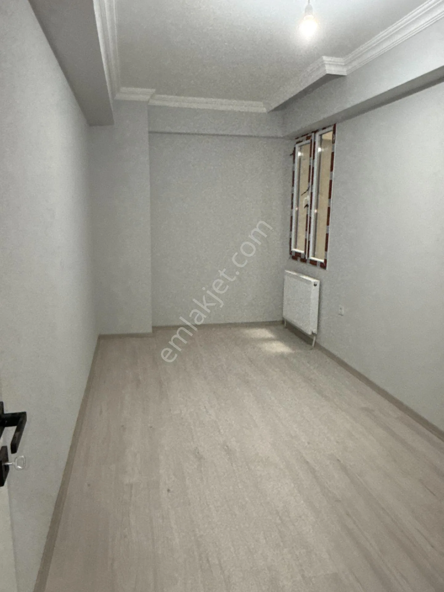 Yenibosnada Satılık 120 m2 3+1 Otoparklı Daire (sıfır Bina)