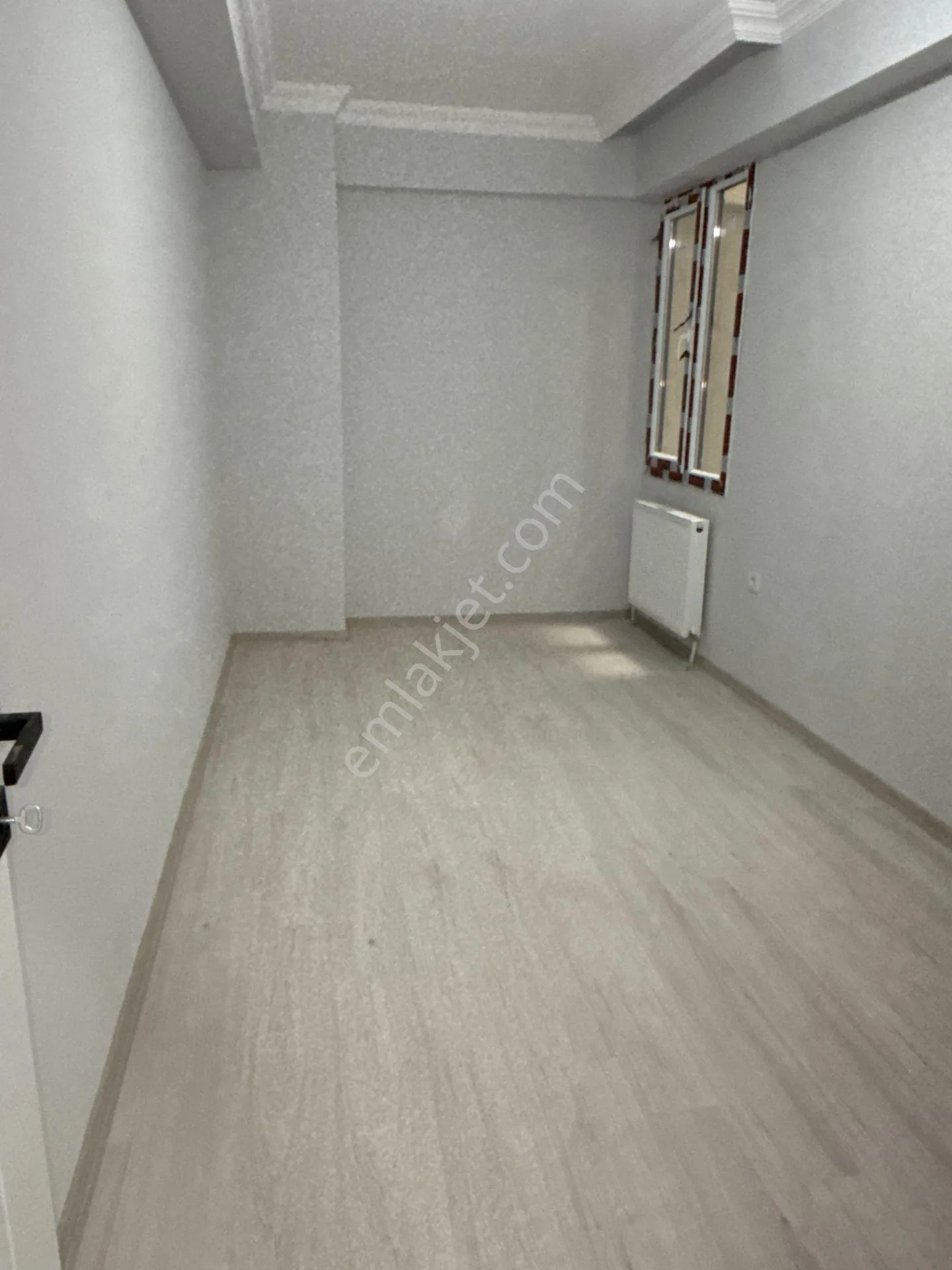 Yenibosnada Satılık 120 m2 3+1 Otoparklı Daire (sıfır Bina)