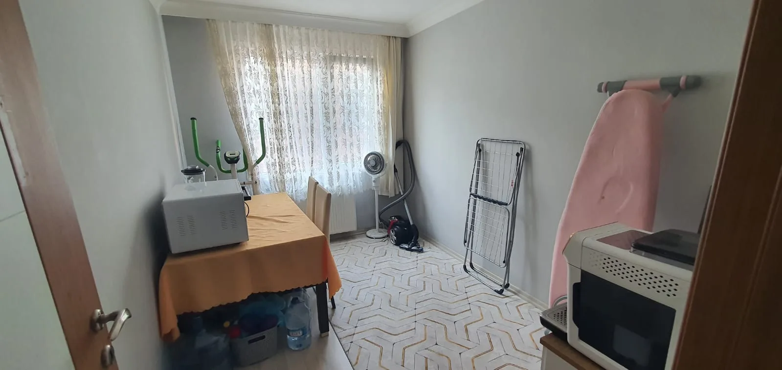 Bahçelievler Yenibosna'da Satılık 2+1 80m² Daire