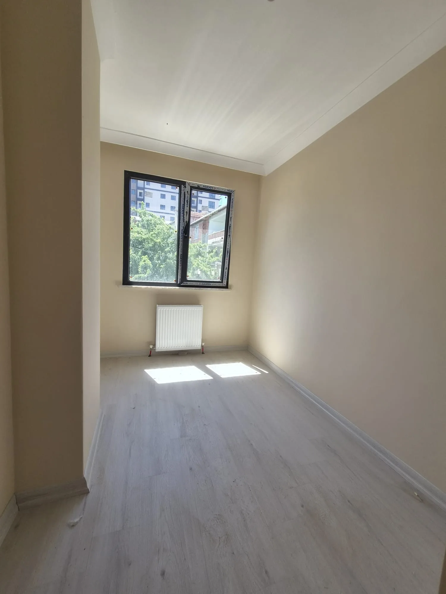 Sultanbeyli Giresun Caddesinde Acil Satılık 6+1 Dubleks Daire